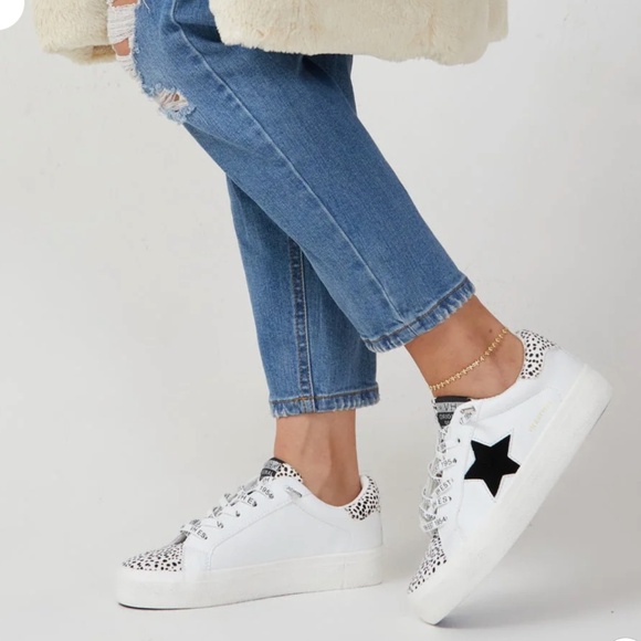 Vintage Havana FOREVER White Sneakers Black Star Cheetah Animal Print size 10-11 - Picture 2 of 9